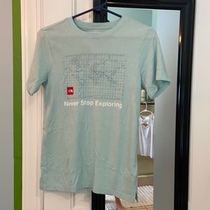 Women’s north face  T-shirt